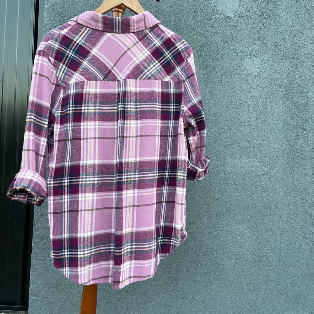 Women's GAP Medium Purple Plaid Long Sleeve Button Down Flannel Shirt - Picture 3 of 16